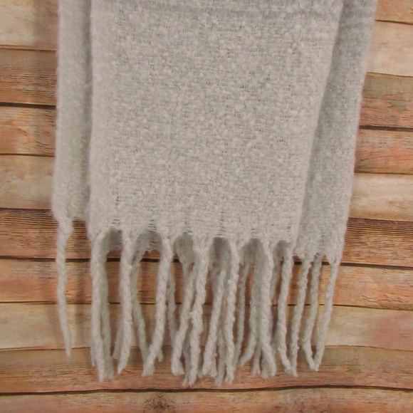 MerSea Oversize Ombre Fringe Scarf W:21.5" x L:79" - Picture 2 of 14